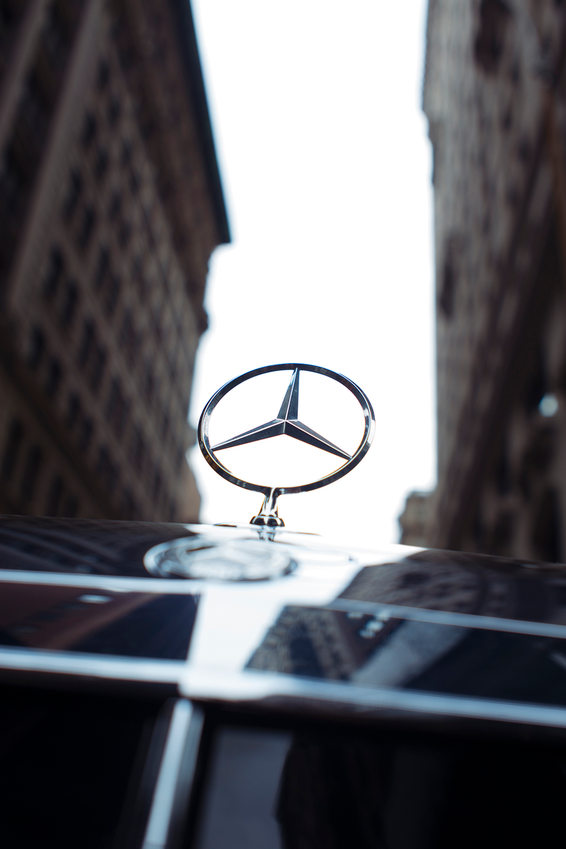 Illustration for article titled What Do You Want To Know About The Mercedes-Maybach S560?